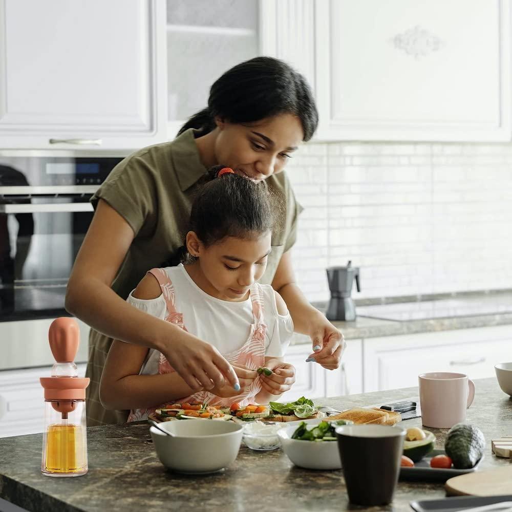 Oil Dispenser with Silicone Brush – 2-in-1 Kitchen Tool for Easy Cooking